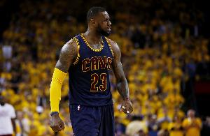 法国vs伊拉克-1-NBA最近20年仅2次总决赛横扫 都是詹姆斯率领的骑士