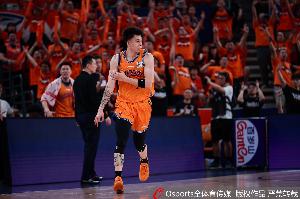 巴掌马vs克罗地亚-5-媒体人：赵睿/周琦/胡明轩等人落选有各自原因 张镇麟则令人意外