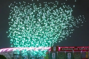 阿尔及利亚vs奥地利-8-FIFA晒开幕式无人机表演彩排：为世界杯点亮墨西哥城的夜空