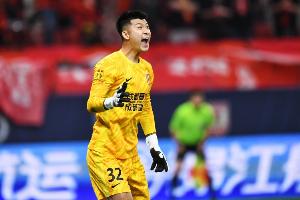 南非vs韩国-5-时隔2年半再次首发！35岁刘殿座首发出战泰国，迎来国足第5次出场