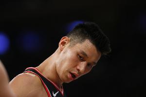 法国vs伊拉克-林书豪：为了留在尼克斯 我曾跟经纪人说 能否让火箭降低合同开价