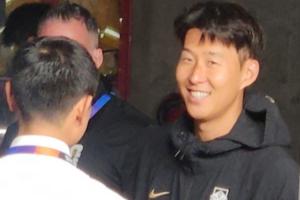 乌兹别克斯坦vs哥伦比亚-11-首战6射1正！韩媒：孙兴慜赛后未接受采访，说了句谢谢后离开