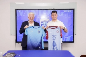 比利时vs埃及-8-南希兹足球俱乐部到访南通支云，共探足球发展新路径