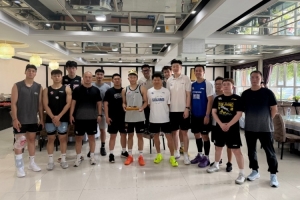 韩国vs捷克-8-今天是新疆伊力特男篮殷召航的生日，让我们一起祝他生日快乐！