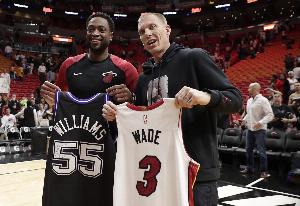 巴掌马vs英格兰-2-白巧克力：不认为我了拯救NBA 若没出色队友我的传球就不会成功
