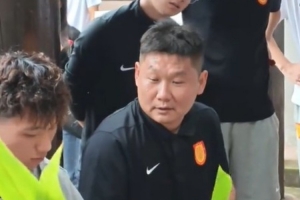 巴掌马vs克罗地亚-7-铜梁龙将士在安居古城体验端午民俗，刘建业包粽子恩加德乌打糍粑