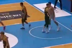 重磅WNBA亚特兰大梦想vs华盛顿神秘人比赛回放